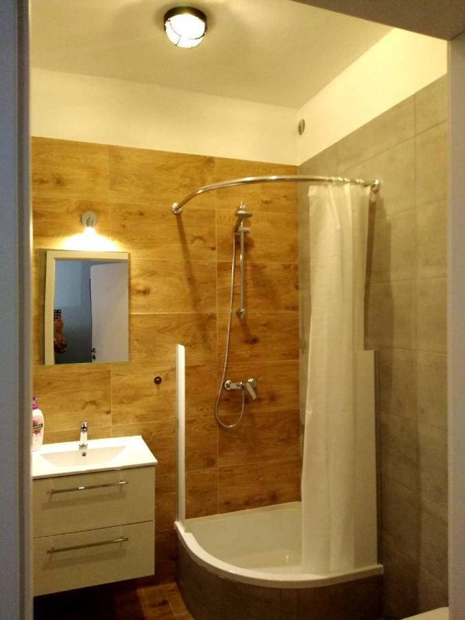 Apartament Be Happy Nr 1 กดิเนีย ภายนอก รูปภาพ